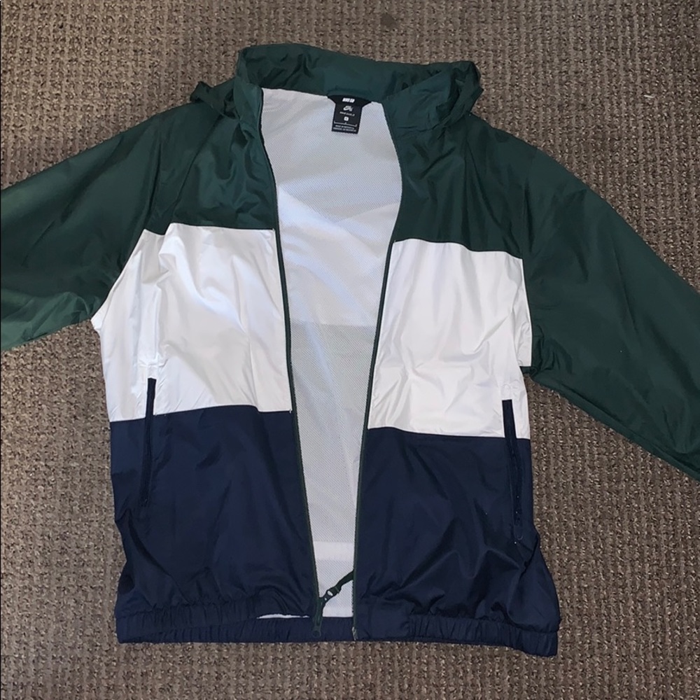 Nike SB Shield